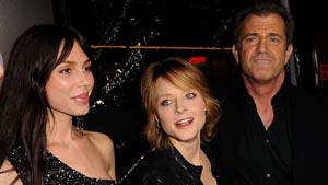 Illustration for article titled Courtney Love Wanted To Snort Kurt Cobain's Ashes